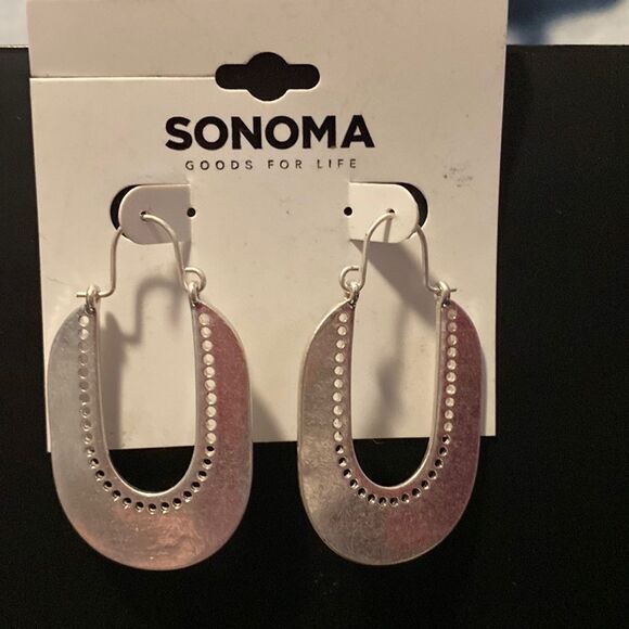 Silver tone flat oval pierced earrings - Picture 1 of 2